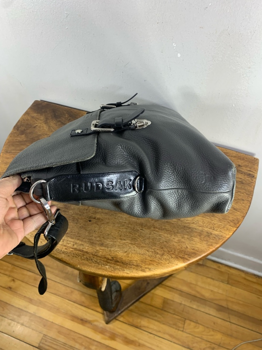 Rudsak made in Canada large unisex computer leather bag - Picture 6 of 14